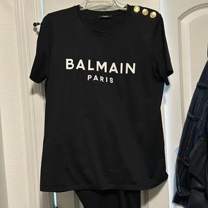 Balmain Logo Tee w Gold Button Details